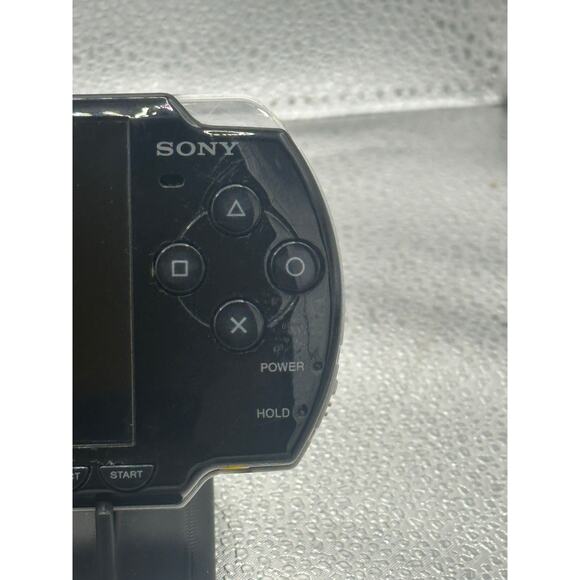 psp 3000 w/charger & new battery - Picture 9 of 9